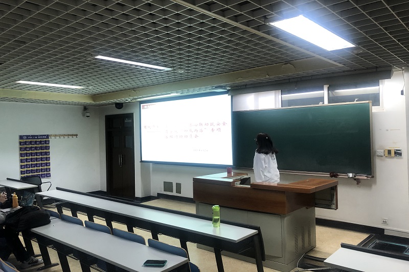 b8bc7aba7c6c4369bcdda2c57c4f3b1e.jpg b8bc7aba7c6c4369bcdda2c57c4f3b1e.jpg